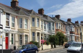 Hank Zarihs Associates | UK House prices show annual rise for August