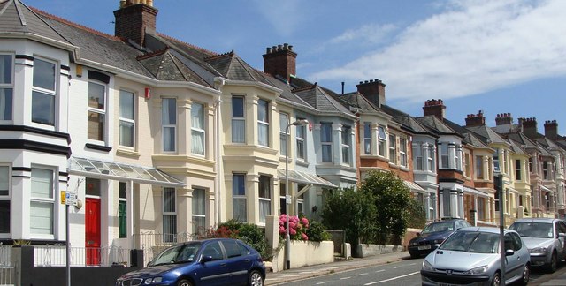 Hank Zarihs Associates | UK House prices show annual rise for August