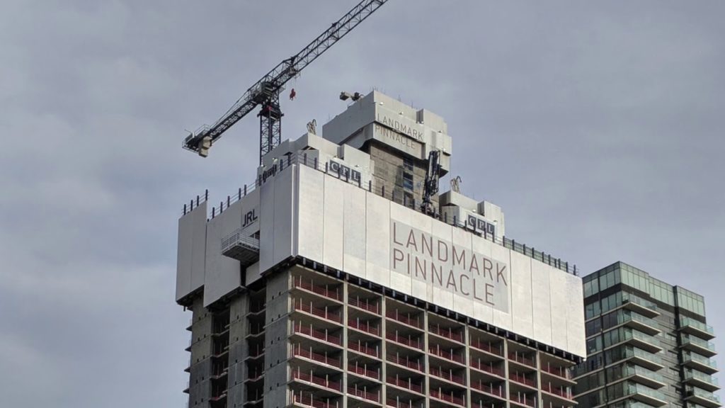 Hank Zarihs Associates | The Landmark Pinnacle Construction of 948 Units Will Cost £200M