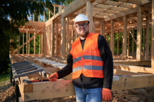 Carpenter constructing wooden frame house 2023 11 27 05 32 00 utc 1536x1022 1